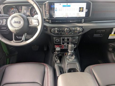 New 2025 Jeep Wrangler Unlimited Rubicon w/ XTREMEE 35" Tire Package image 23