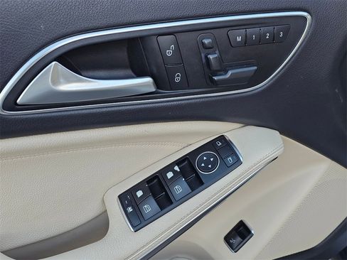 Used 2015 Mercedes-Benz GLA 250 GLA 250 image 20