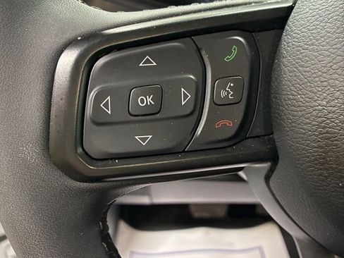 Used 2023 Jeep Gladiator Willys AWD/4WD image 14