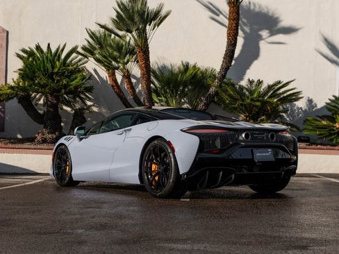 New 2026 McLaren Artura RWD image 33