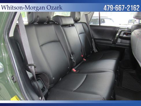 Used 2022 Toyota 4Runner TRD Off-Road Premium w/ Moonroof Package AWD/4WD image 32