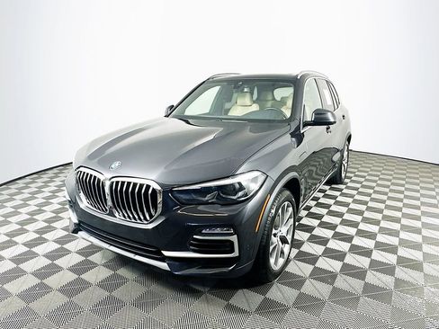 Used 2021 BMW X5 xDrive45e w/ Premium Package 3 image 4