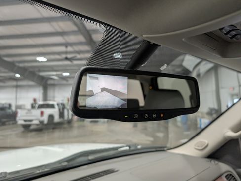 Used 2009 GMC Sierra 2500 SLT w/ SLT Convenience Package image 29