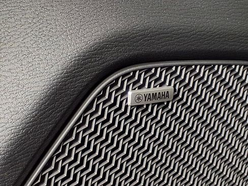 New 2025 Mitsubishi Outlander SE image 21