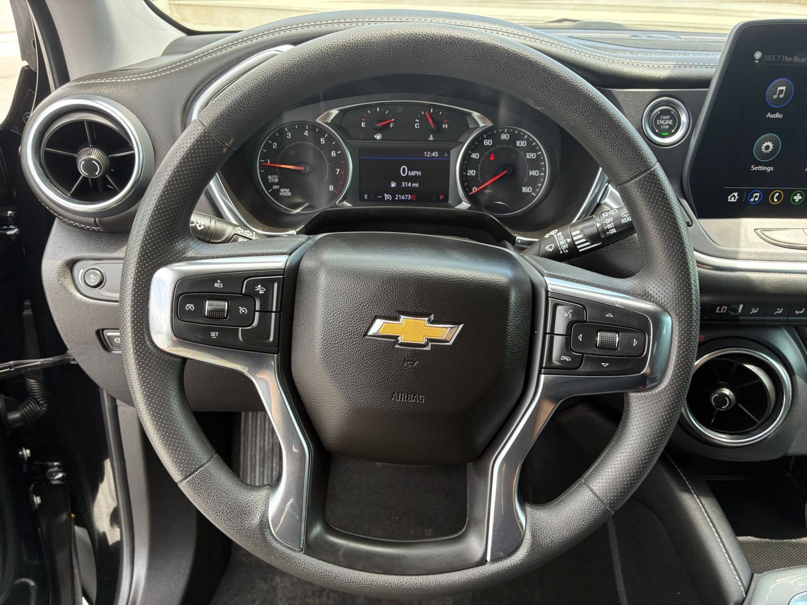 Used 2025 Chevrolet Blazer LT FWD image 28