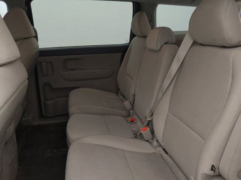 Used 2016 Kia Sedona LX FWD image 18