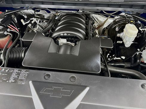 Used 2018 Chevrolet Silverado 1500 LT w/ All Star Edition image 28