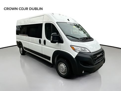 Used 2024 RAM ProMaster 2500 w/ Safety Group FWD image 3