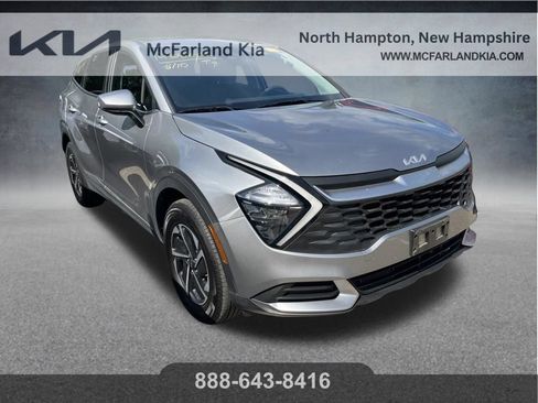 Used 2023 Kia Sportage LX AWD/4WD image 3