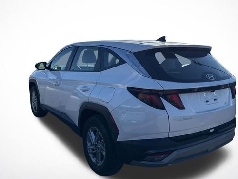 Used 2025 Hyundai Tucson SE AWD/4WD image 8