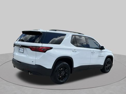 Used 2023 Chevrolet Traverse LT FWD image 13