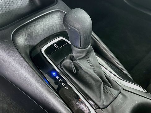 Used 2025 Toyota Corolla LE FWD image 24