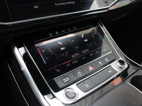 Used 2021 Audi Q7 2.0T Premium Plus w/ Premium Plus Package AWD/4WD image 17