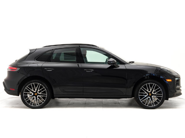 Certified 2026 Porsche Macan AWD/4WD image 28