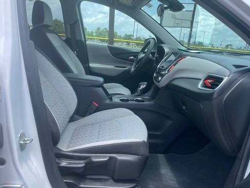 Used 2022 Chevrolet Equinox LT FWD image 27