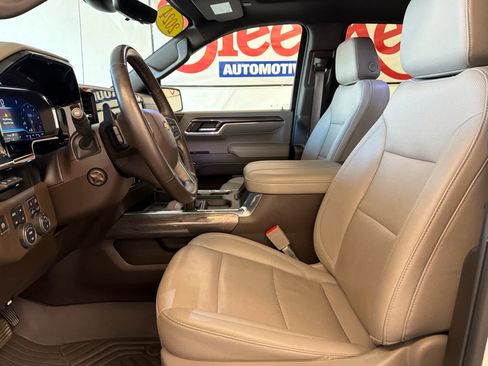 Used 2024 Chevrolet Silverado 1500 LTZ w/ LTZ Premium Package image 14