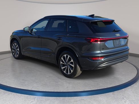 New 2025 Audi Q6 e-tron Premium AWD/4WD image 7
