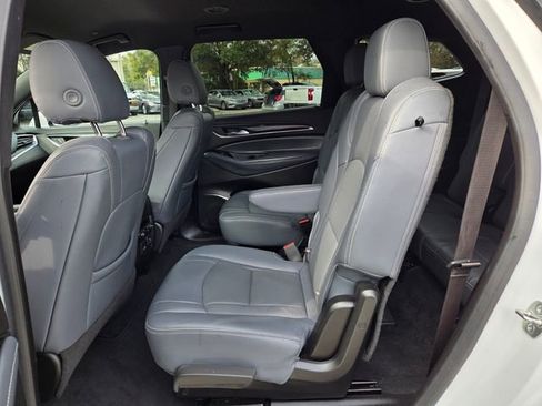 Certified 2024 Buick Enclave Premium image 13