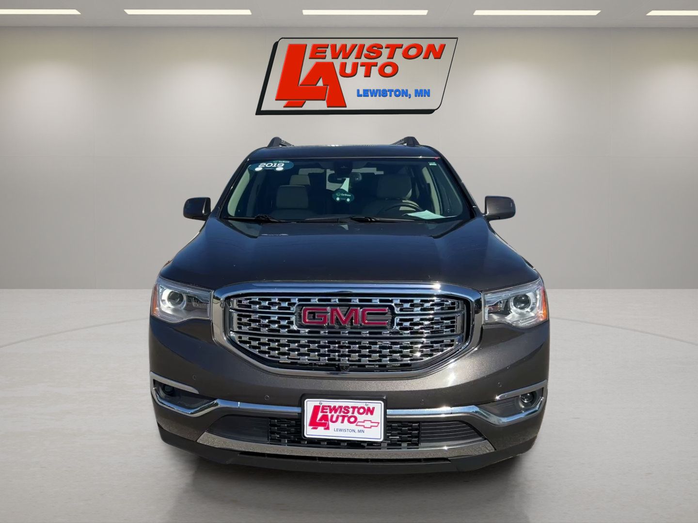 Certified 2019 GMC Acadia Denali w/ Technology Package AWD/4WD image 8