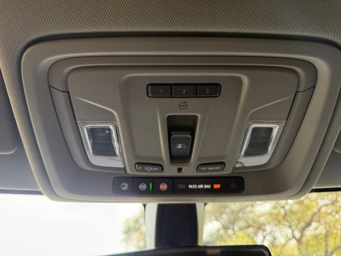 Used 2019 Chevrolet Silverado 1500 LT w/ Texas Edition AWD/4WD image 19
