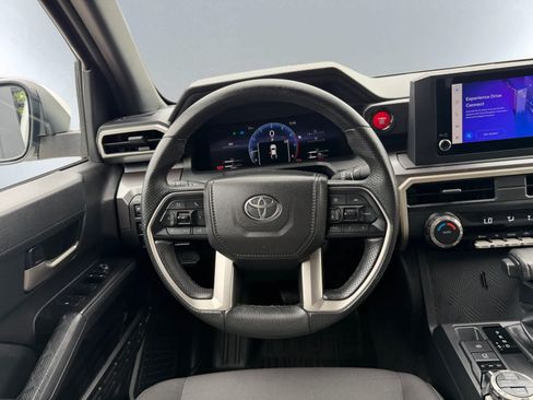 Used 2025 Toyota Tacoma TRD Off-Road AWD/4WD image 17