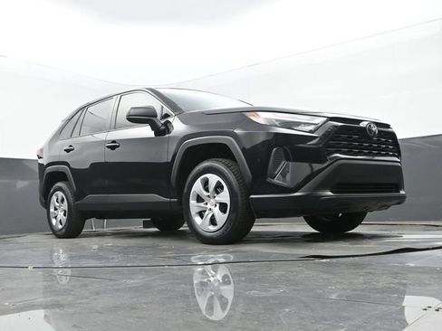 Used 2023 Toyota RAV4 LE FWD image 24