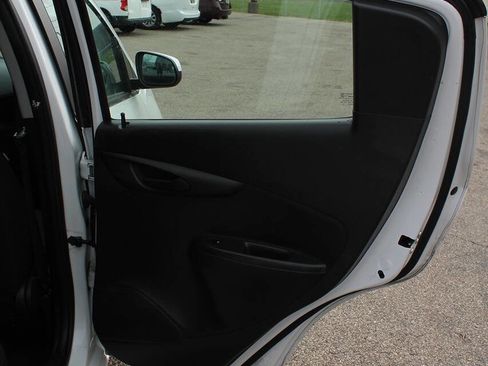 Used 2021 Chevrolet Spark LT image 18