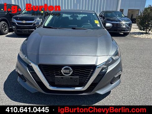 Used 2019 Nissan Altima 2.5 S FWD image 2