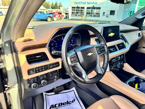Used 2024 Chevrolet Tahoe Premier image 9