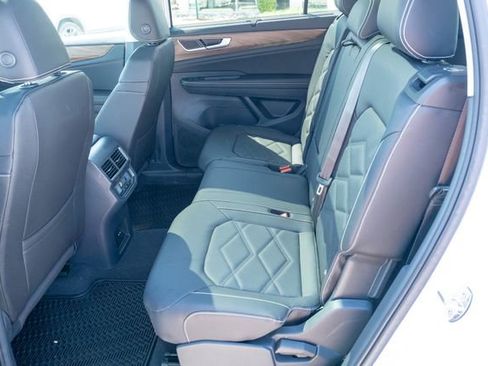 New 2026 Volkswagen Atlas SE FWD image 31