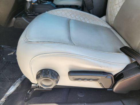 Used 2021 Jeep Wrangler Unlimited Sahara AWD/4WD image 15
