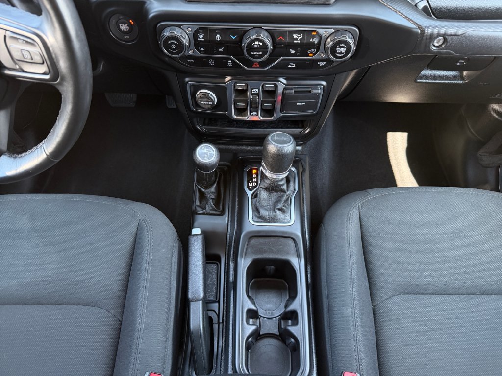 Used 2022 Jeep Gladiator Sport AWD/4WD image 25