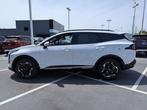 New 2026 Kia Sportage SX FWD image 6