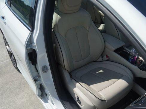 Used 2015 Chrysler 200 C w/ Navigation & Sound Group I image 34