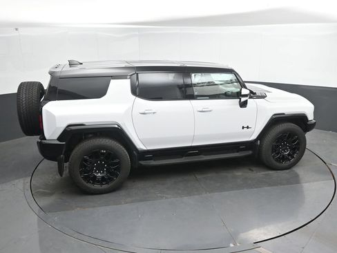 Used 2025 GMC Hummer EV 3X w/ LPO, Dark Essentials Package AWD/4WD image 30