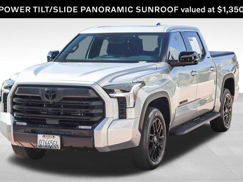 Used 2025 Toyota Tundra Limited AWD/4WD image 3