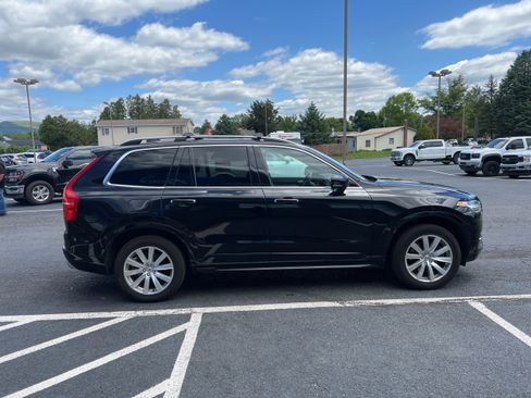 Used 2019 Volvo XC90 T6 Momentum AWD/4WD image 6