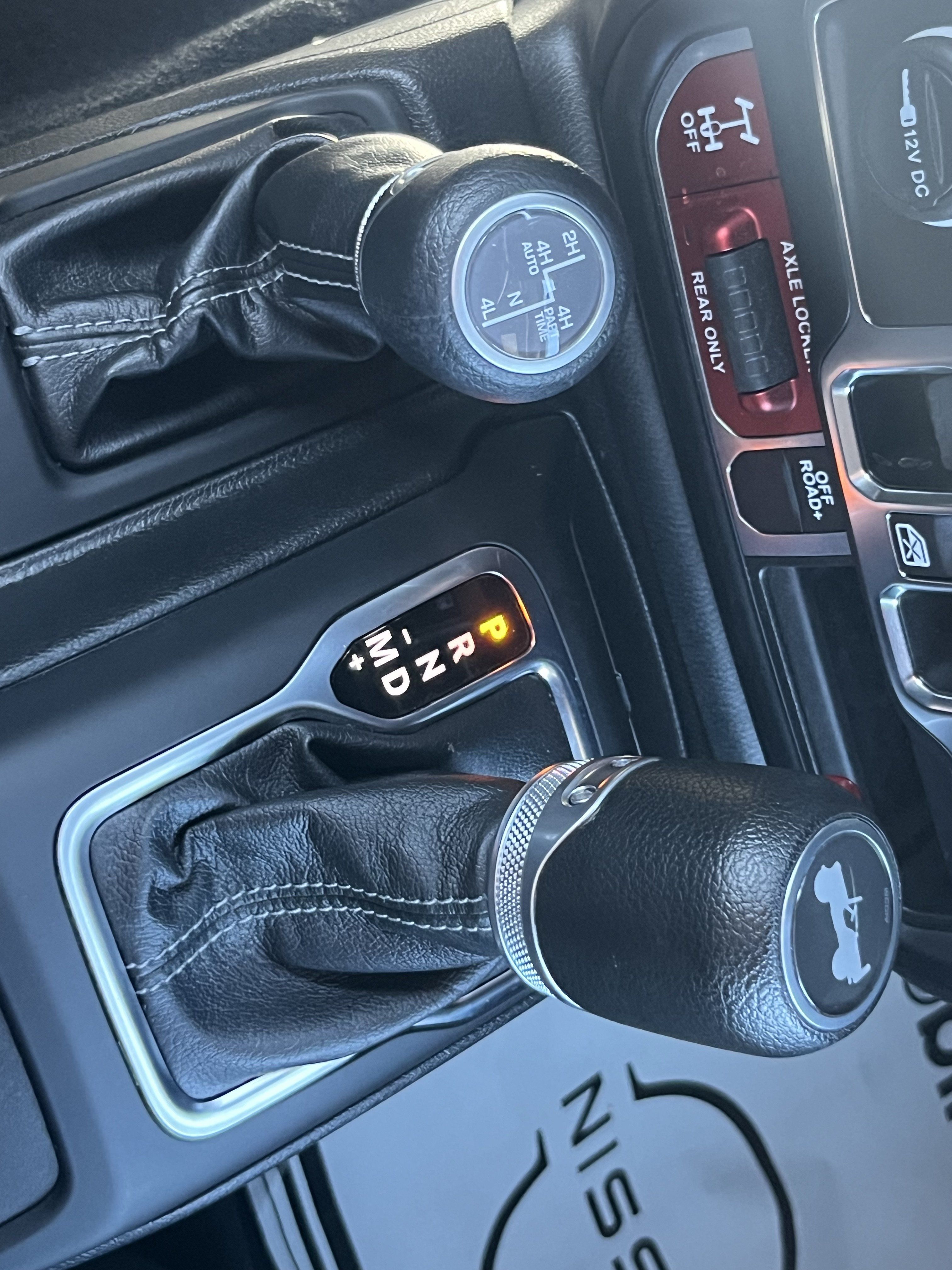 Used 2024 Jeep Wrangler Unlimited AWD/4WD image 26