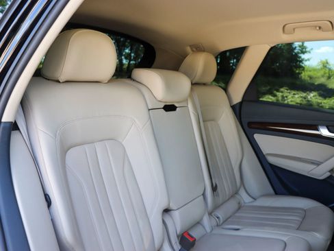 Used 2019 Audi Q5 2.0T Premium AWD/4WD image 18