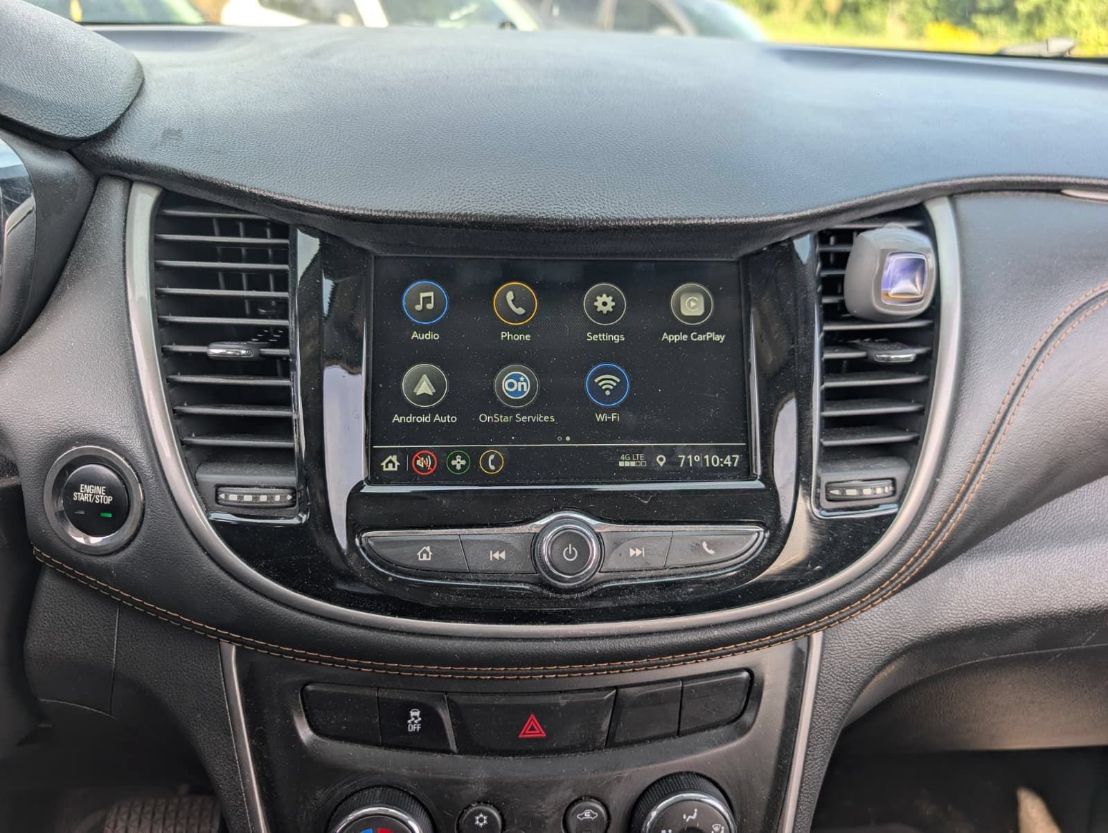 Used 2019 Chevrolet Trax LT w/ LT Convenience Package AWD/4WD image 35