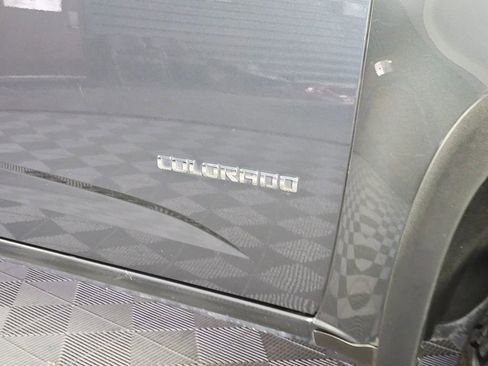 Used 2015 Chevrolet Colorado Z71 w/ Trail Boss Edition image 10