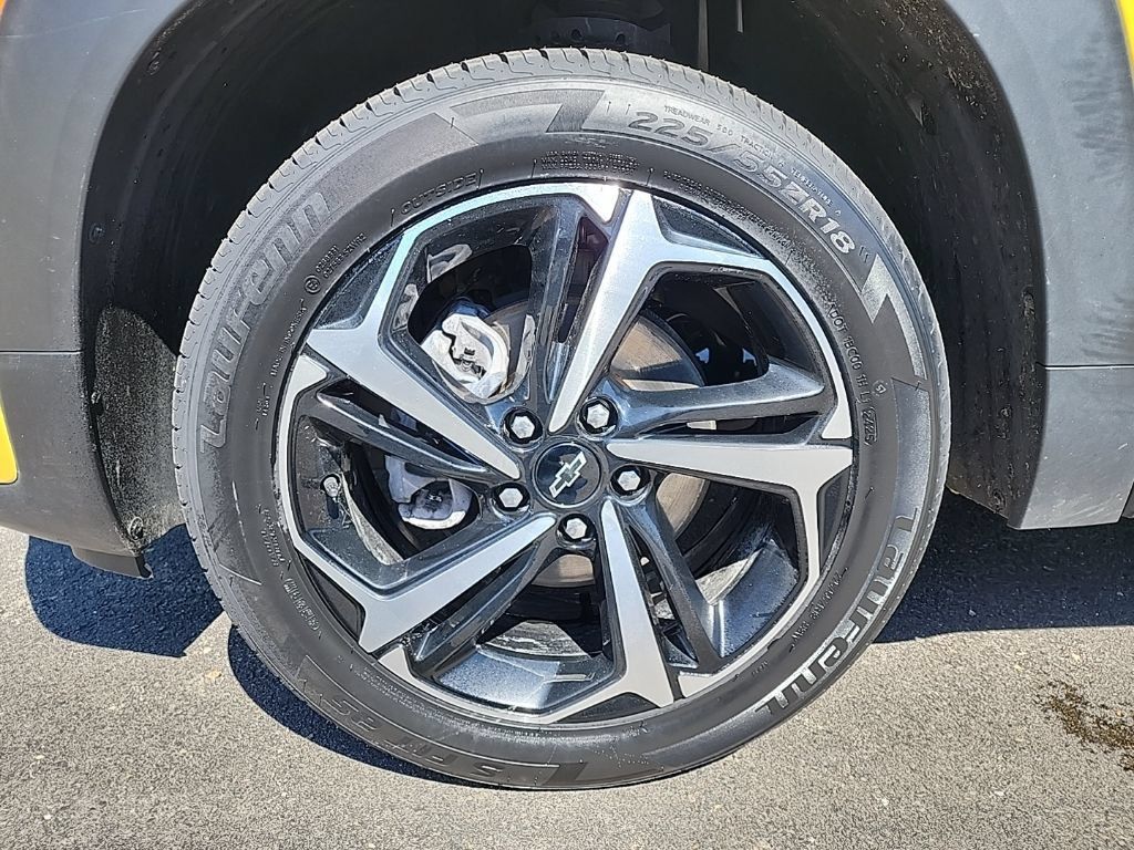 Used 2023 Chevrolet TrailBlazer RS AWD/4WD image 30