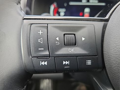 Used 2025 Nissan Pathfinder Platinum w/ Cargo Package AWD/4WD image 20