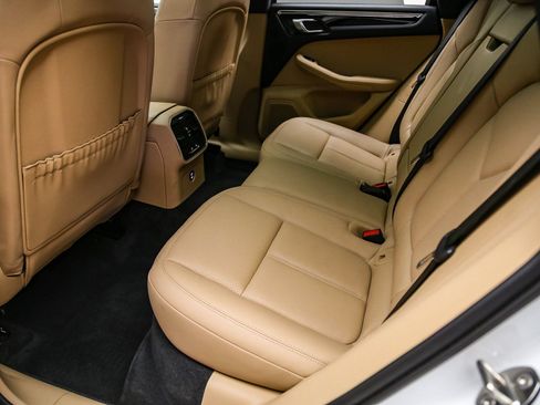 Certified 2024 Porsche Macan w/ Premium Plus Package AWD/4WD image 21