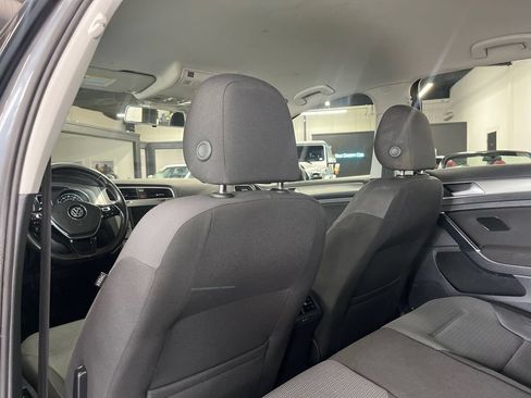 Used 2016 Volkswagen Golf S FWD image 44