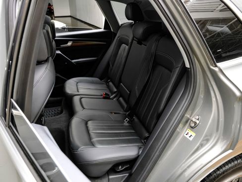 Used 2023 Audi Q5 2.0T Premium Plus w/ Premium Plus Package AWD/4WD image 43