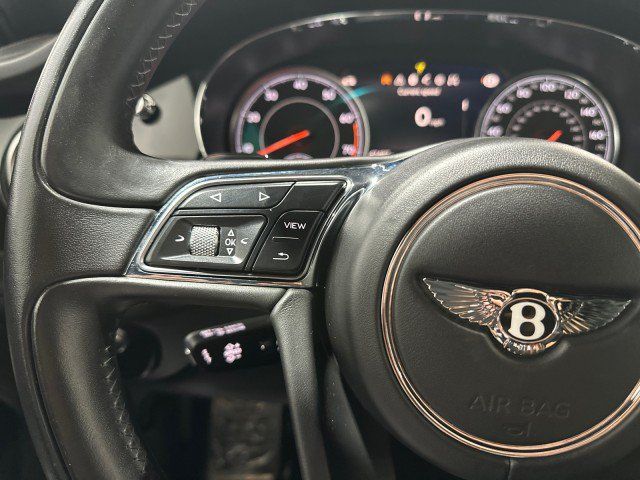 Used 2017 Bentley Bentayga AWD/4WD image 60