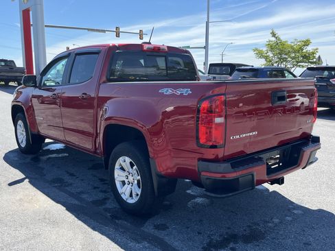 Used 2021 Chevrolet Colorado LT w/ LT Convenience Package AWD/4WD image 7