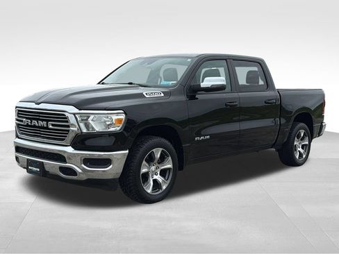 Used 2023 RAM 1500 Laramie AWD/4WD image 2