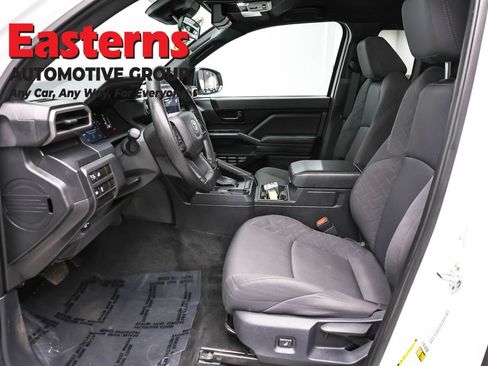 Used 2025 Toyota Tacoma SR RWD image 13